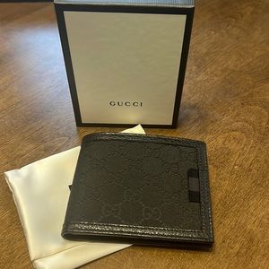 Brand New authentic Gucci wallet